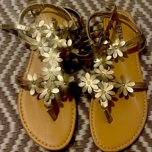 Just fab brand sandals. Never worn